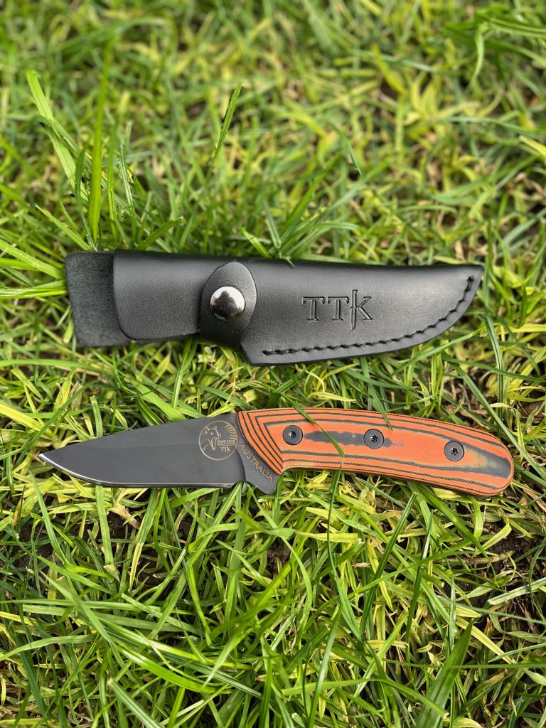 Australian made Tassie Tiger Knife **BONUS CAP & NECK/FACE GAITERS